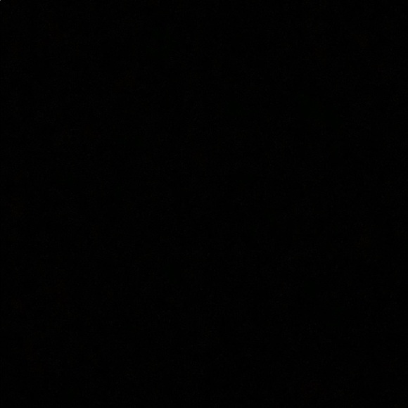 Meet your Posher, Alexia - Picture 1 of 1